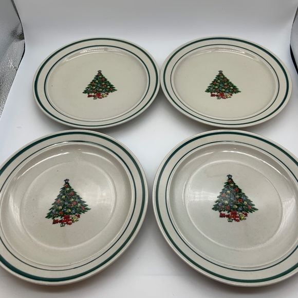 Classic Christmas Tree Stoneware Plates Set of Four Christmas Dishes - Picture 5 of 9